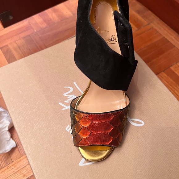 Christian Louboutin heel snake shoes Italy Size 38 . 100% Authentic multi color - Picture 4 of 12